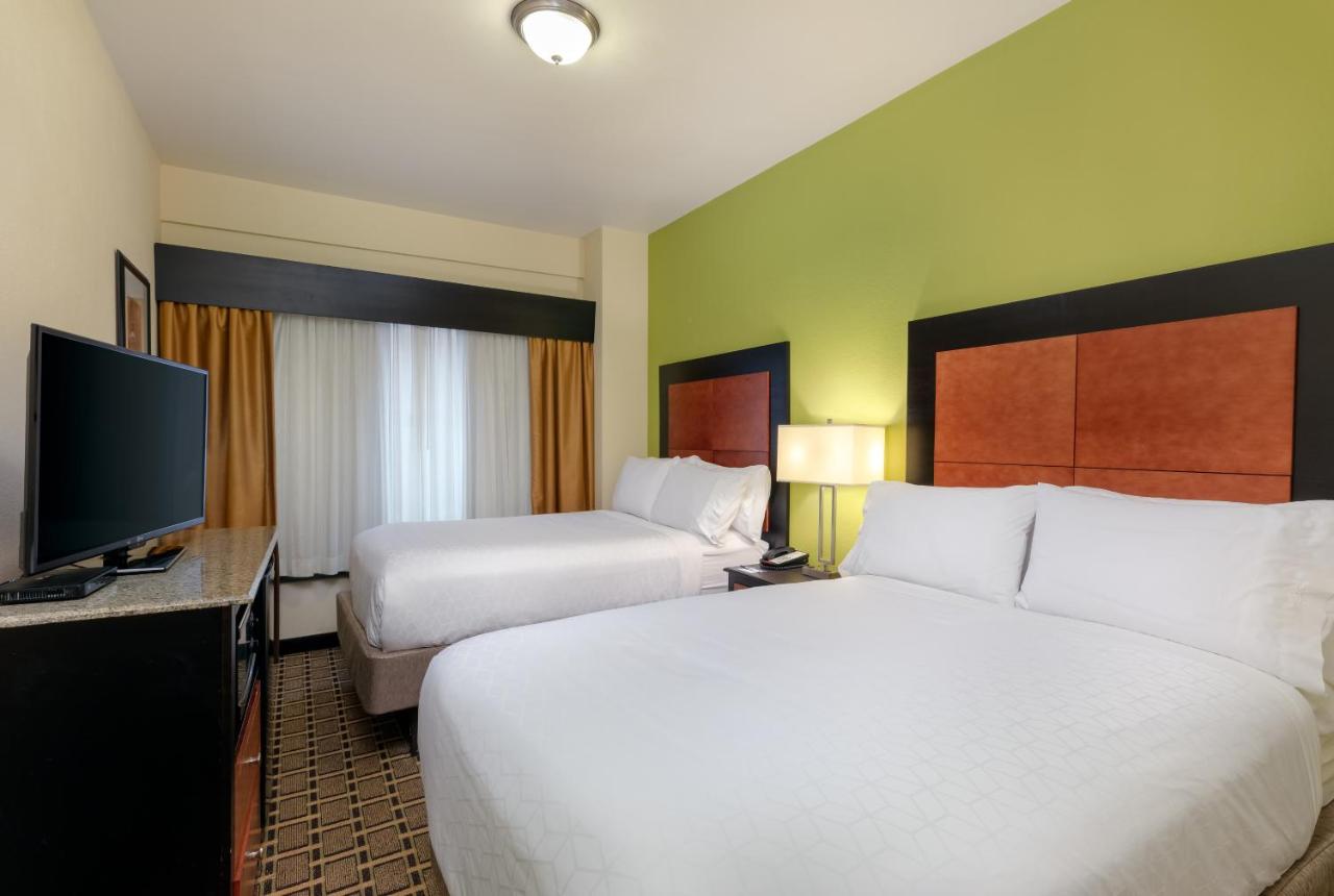 Holiday Inn Express & Suites Atlanta Downtown