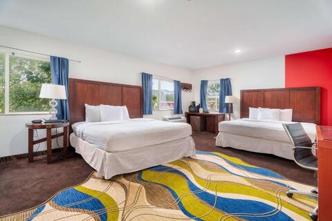 Room with 2 beds at Ramada by Wyndham La Verkin Zion National Park