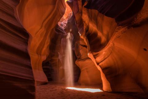 Zonnenstralen in Atelope Canyon