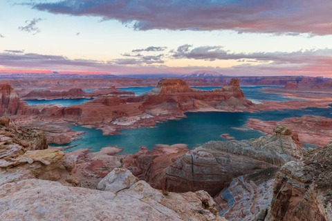 Lake Powell in Page, AZ